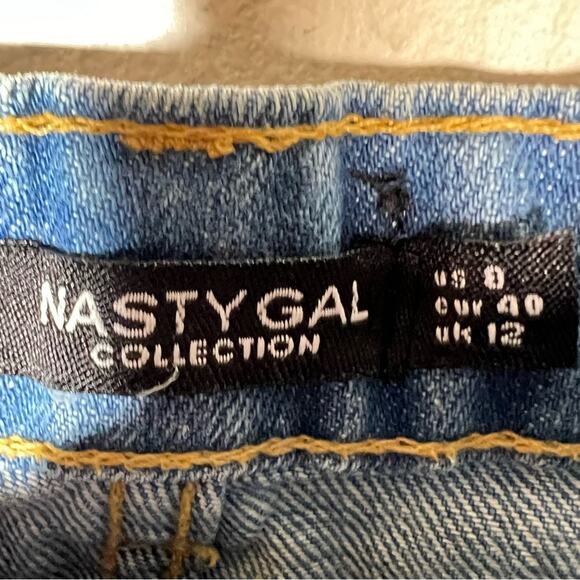 Nasty Gal light wash distressed skinny jeans size 8 B88 - Picture 2 of 4